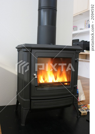 Fire of wood stove 2094592