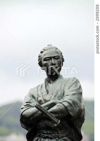 Sakamoto Ryoma club statue of Wakamiya Inari shrine Sakamoto Ryoma club statue of Wakamiya Inari shrine 2099208