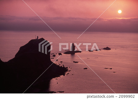 Sunset over the priestess 2099902