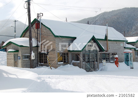 J尤站 J尤站 2101582