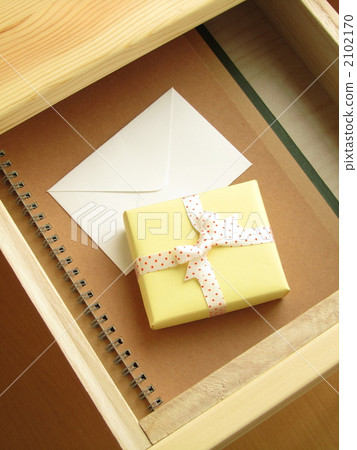 Letters and presents in the drawer [Thank-you, Valentine's day, White day image] (vertical) 2102170