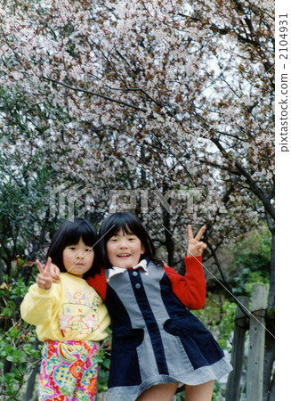 Sister 024 Sister 024 2104931