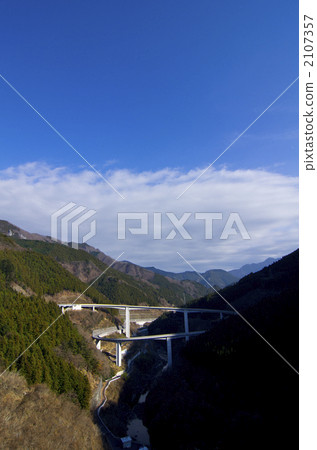 Raiden Trougi Bridge (Chichibu Loop Bridge) Raiden Trougi Bridge (Chichibu Loop Bridge) 2107357