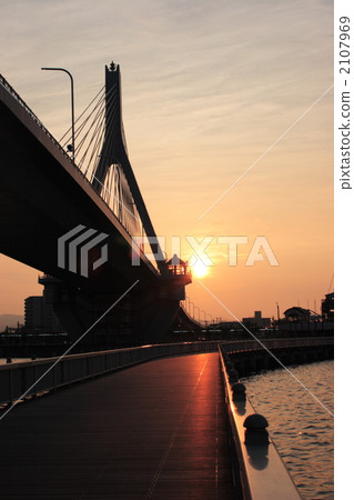 aomori bay bridge, twilight, aomori station 2107969