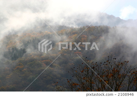 Mist mountain mountain 2108946