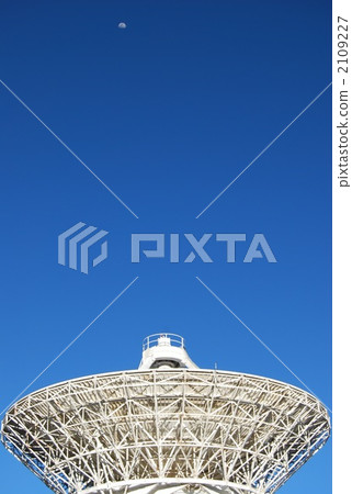 Antenna and moon Antenna and moon 2109227