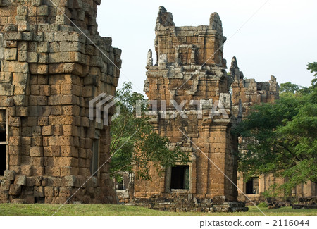 Angkor remains ruins Prasat · Sur Pratt 2116044