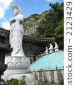 Statues of large and small 2123429