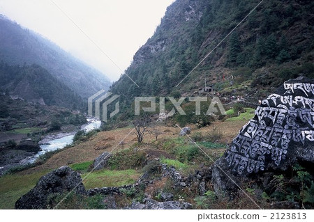 Manilith of faith and scenery of Calca Manilith of faith and scenery of Calca 2123813