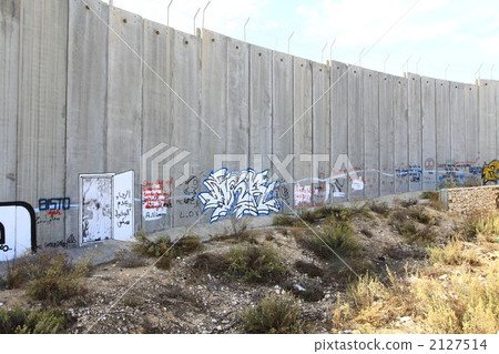 Isolation wall Bethlehem 2127514