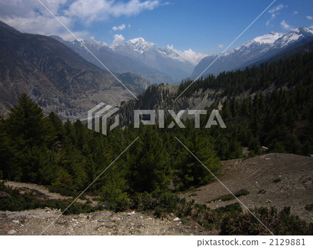 At Annapurna manang At Annapurna manang 2129881