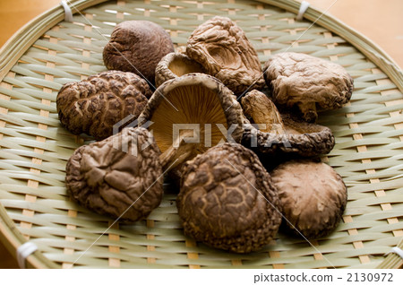 Shiitake mushrooms Oita 2130972