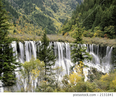 Fall of Jiuzhaigou 2131841