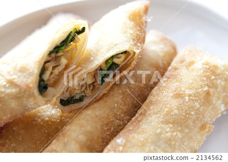 Spring roll  2134562