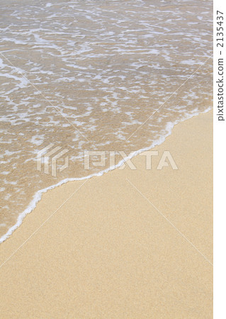 A beach 2135437