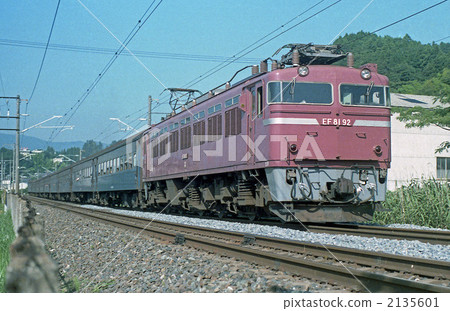 EF 81 Primary color + old model passenger car EF 81 Primary color + old model passenger car 2135601