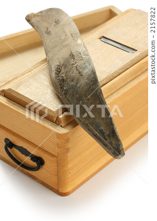 Bonito bonito vent and bonito cutting machine Bonito bonito vent and bonito cutting machine 2157822