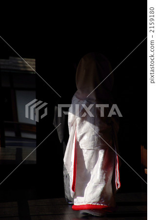 和服的新娘和新郎/婚禮儀式結束後 和服的新娘和新郎/婚禮儀式結束後 2159180