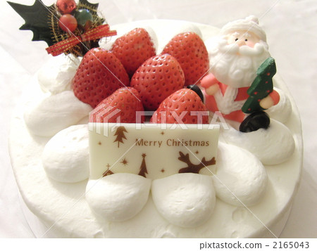 Strawberry Christmas Cake Stock Photo 2165043 Pixta