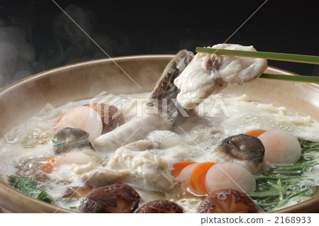 boiled fugu, fugu hot pot, blowfish hot pot 2168933
