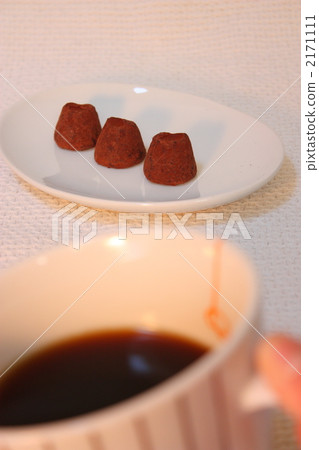 巧克力松露和咖啡 巧克力松露和咖啡 2171111