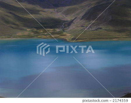 Tibet · Yamduk Lake 2174359