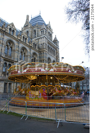 merry-go-round, natural history museums, museum 2175044