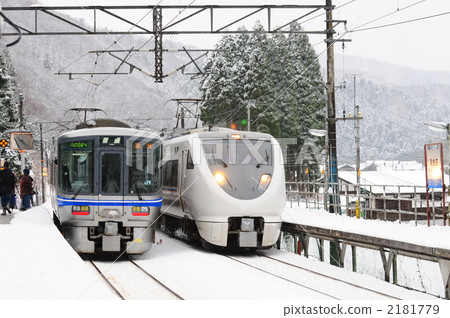 series 681, thunderbird, vehicle 2181779