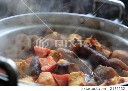 Boiled boiled steaming in a pot Boiled boiled steaming in a pot 2186332