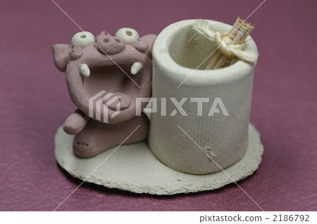 Shisa's toothpick 2186792