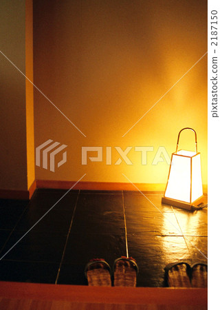 Foot lamp at the inn 2187150