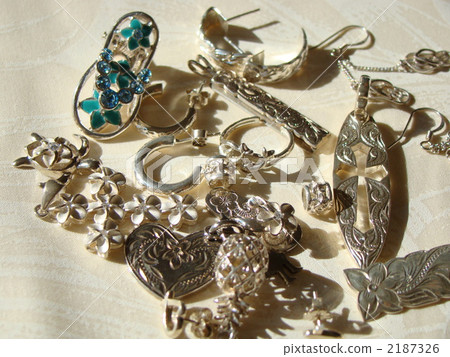 Hawaiian Jewelry 2187326