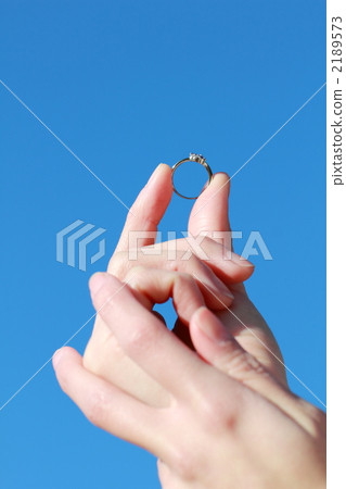 Rings wedding rings engagement rings (female hand ring finger ring accessories fashion jewelry) 2189573