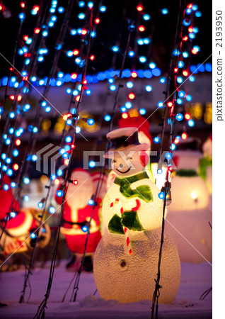 Snowman's illumination 2193950