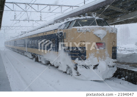 大雪的Kitakata駐地583系統睡覺火車 大雪的Kitakata駐地583系統睡覺火車 2194047