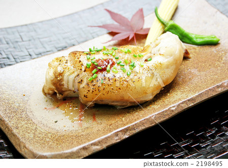 pig's feet pig's feet 2198495