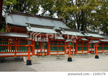木製 神殿 石階 2200179