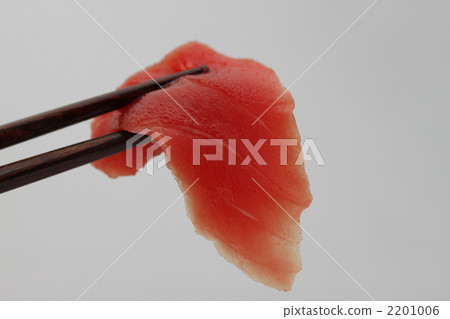 Tuna sashimi 2201006