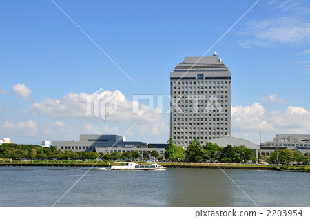 Niigata Prefectural Office and Shinano river Niigata Prefectural Office and Shinano river 2203954