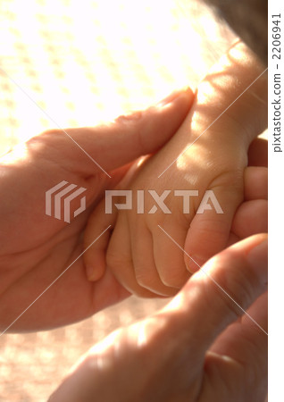 Hold hands Hold hands 2206941