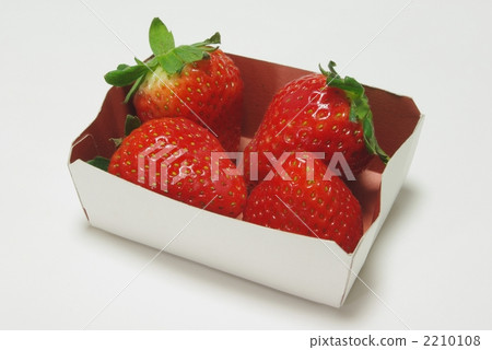 Strawberry  2210108