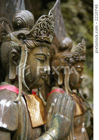 Kannon Bosatsu 2210748