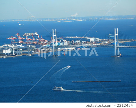 從橫濱地標塔看到的橫濱灣大橋 2212434