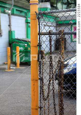 Railroad downtown fence and chain 2215584