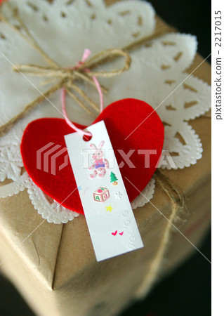  Present 2217015