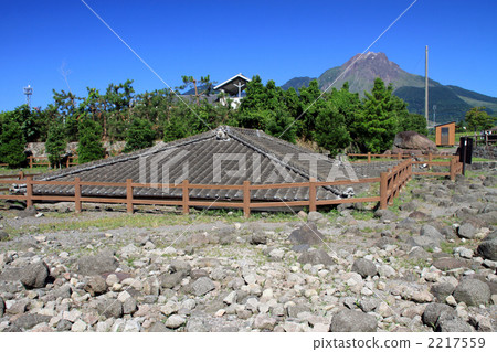 Debris flow afflicted houses conservation park 2217559