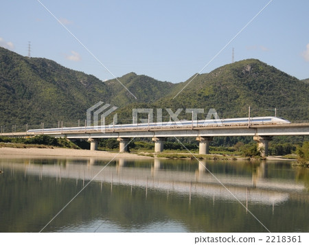 500 series Chiki River 2218361