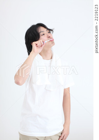 拔牙青年 2219123