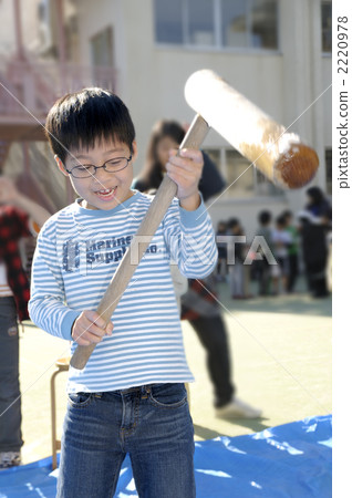 pounding mochi pounding mochi 2220978