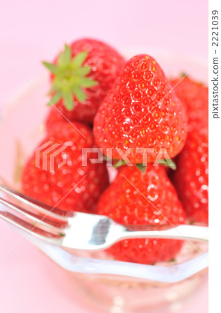 Red strawberry from Shizuoka prefecture "Red cheeks" Red strawberry from Shizuoka prefecture "Red cheeks" 2221039